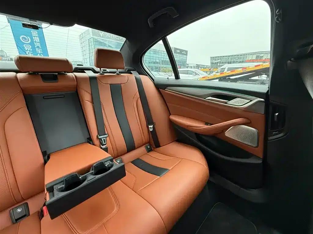 2021 BMW M5 — миниатюра 46