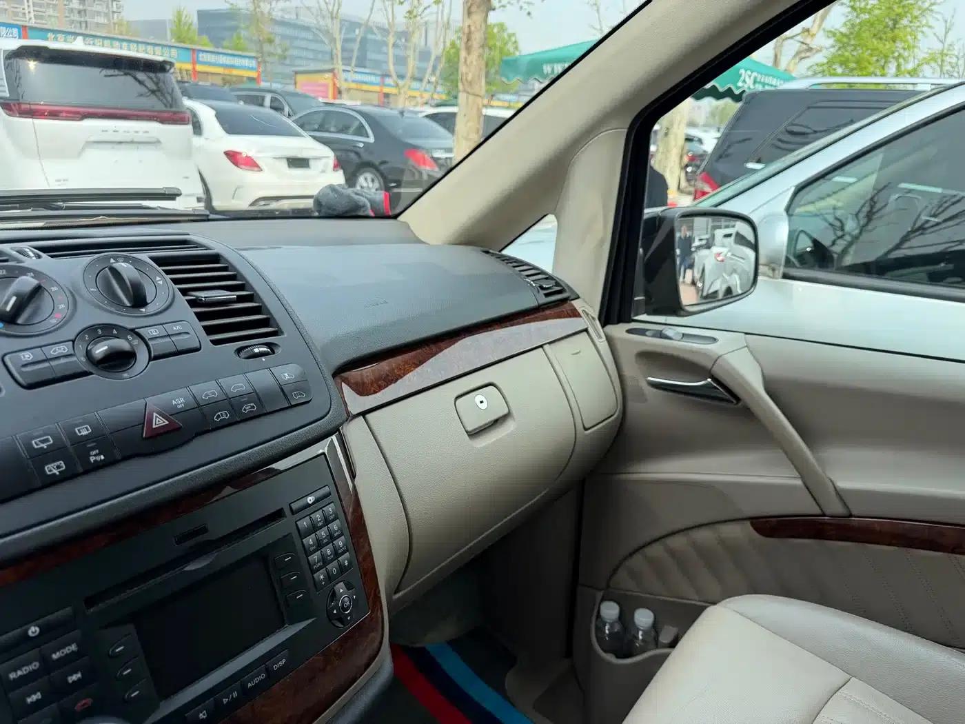 Viano 2013 3.0L Premium Edition — миниатюра 6