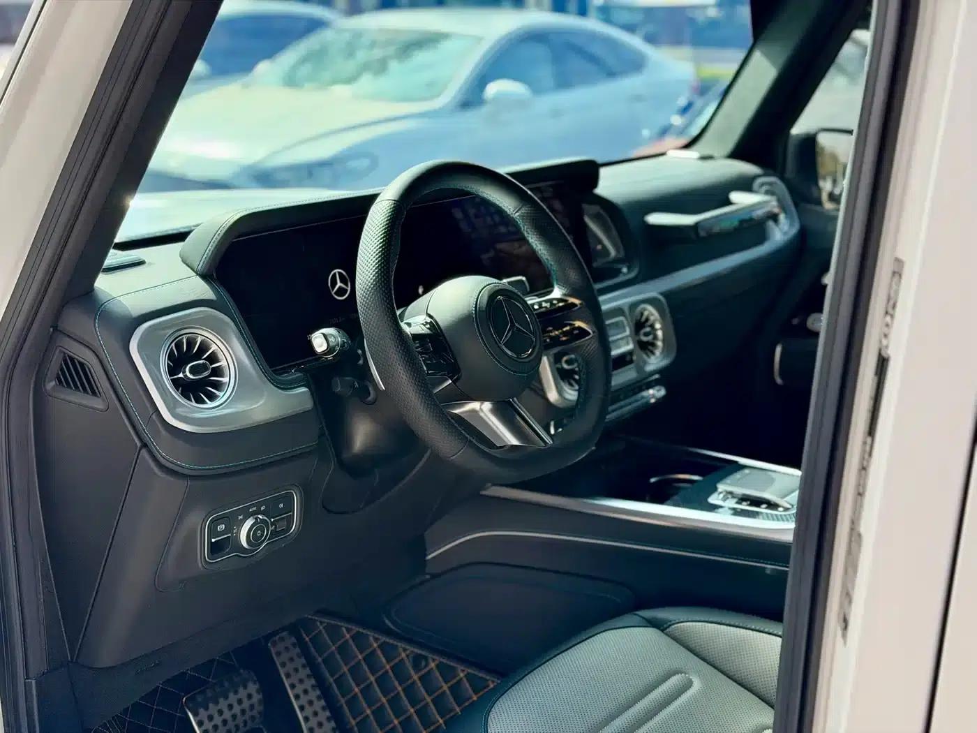 Mercedes-Benz G-Class PHEV 2025 G580 First Edition — миниатюра 11