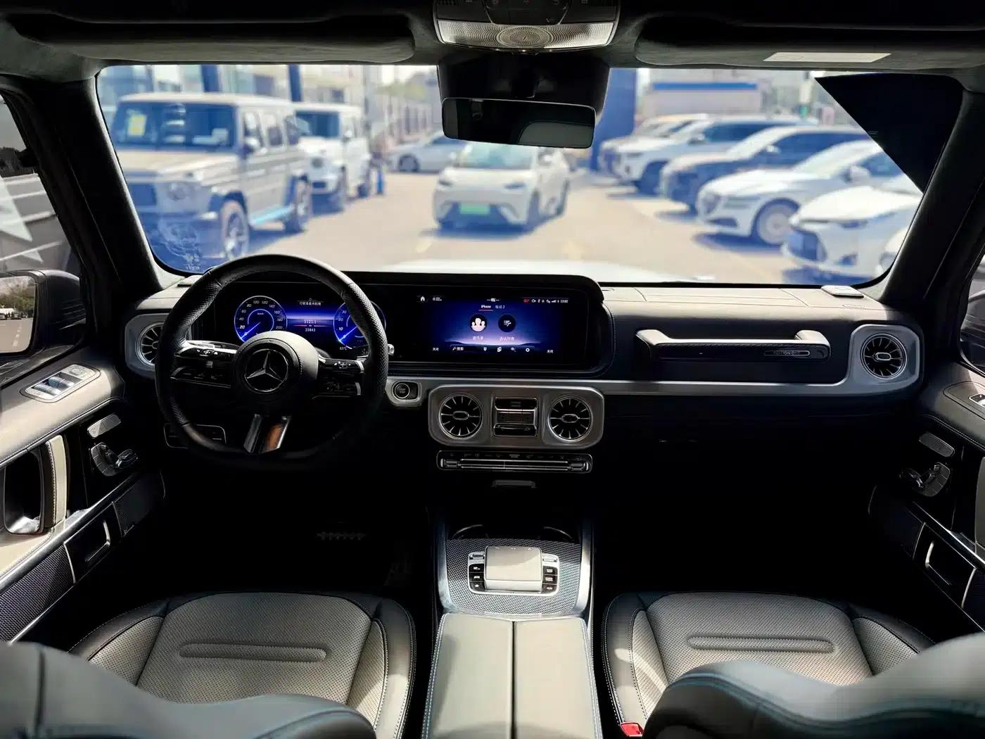 Mercedes-Benz G-Class PHEV 2025 G580 First Edition — миниатюра 17