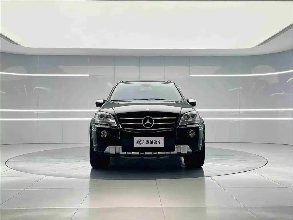 2011 Mercedes-Benz M-Class AMG ML 63 — миниатюра 2