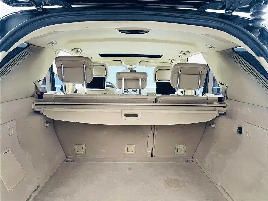 2011 Mercedes-Benz M-Class AMG ML 63 — миниатюра 18