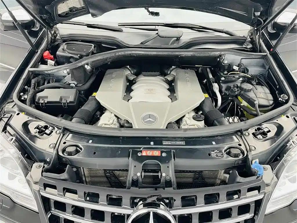 2011 Mercedes-Benz M-Class AMG ML 63 — миниатюра 28