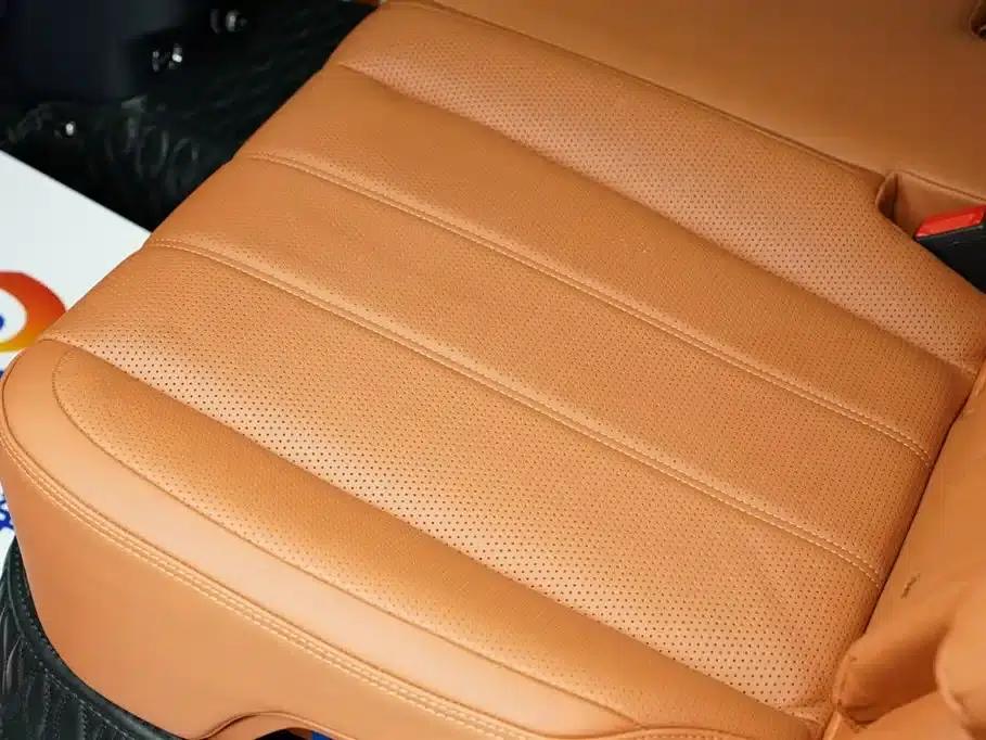 Bentayga Plug-in Hybrid 2021 3.0T PHEV — миниатюра 14