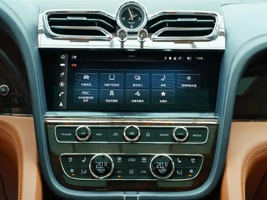 Bentayga Plug-in Hybrid 2021 3.0T PHEV — миниатюра 17