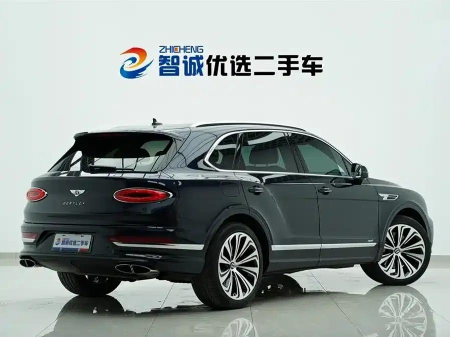 Bentayga Plug-in Hybrid 2021 3.0T PHEV — миниатюра 4