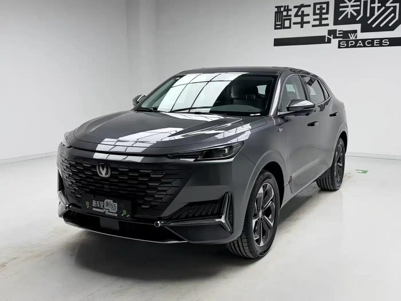Changan UNI-K Smart Electric iDD 2023 Model, Smart Electric iDD 1.5T, 135km/h Smart Fun Edition — миниатюра 1