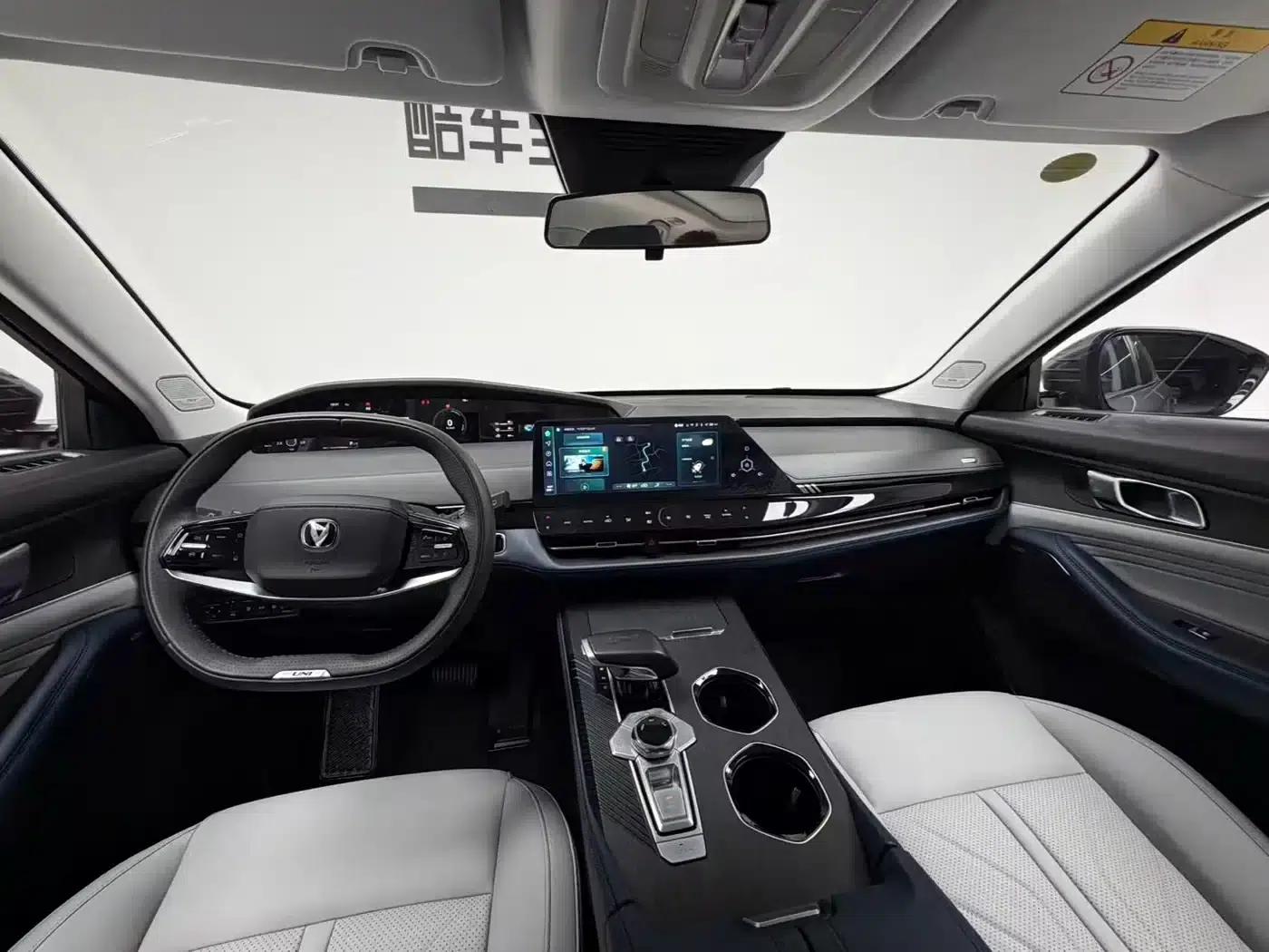 Changan UNI-K Smart Electric iDD 2023 Model, Smart Electric iDD 1.5T, 135km/h Smart Fun Edition — миниатюра 14