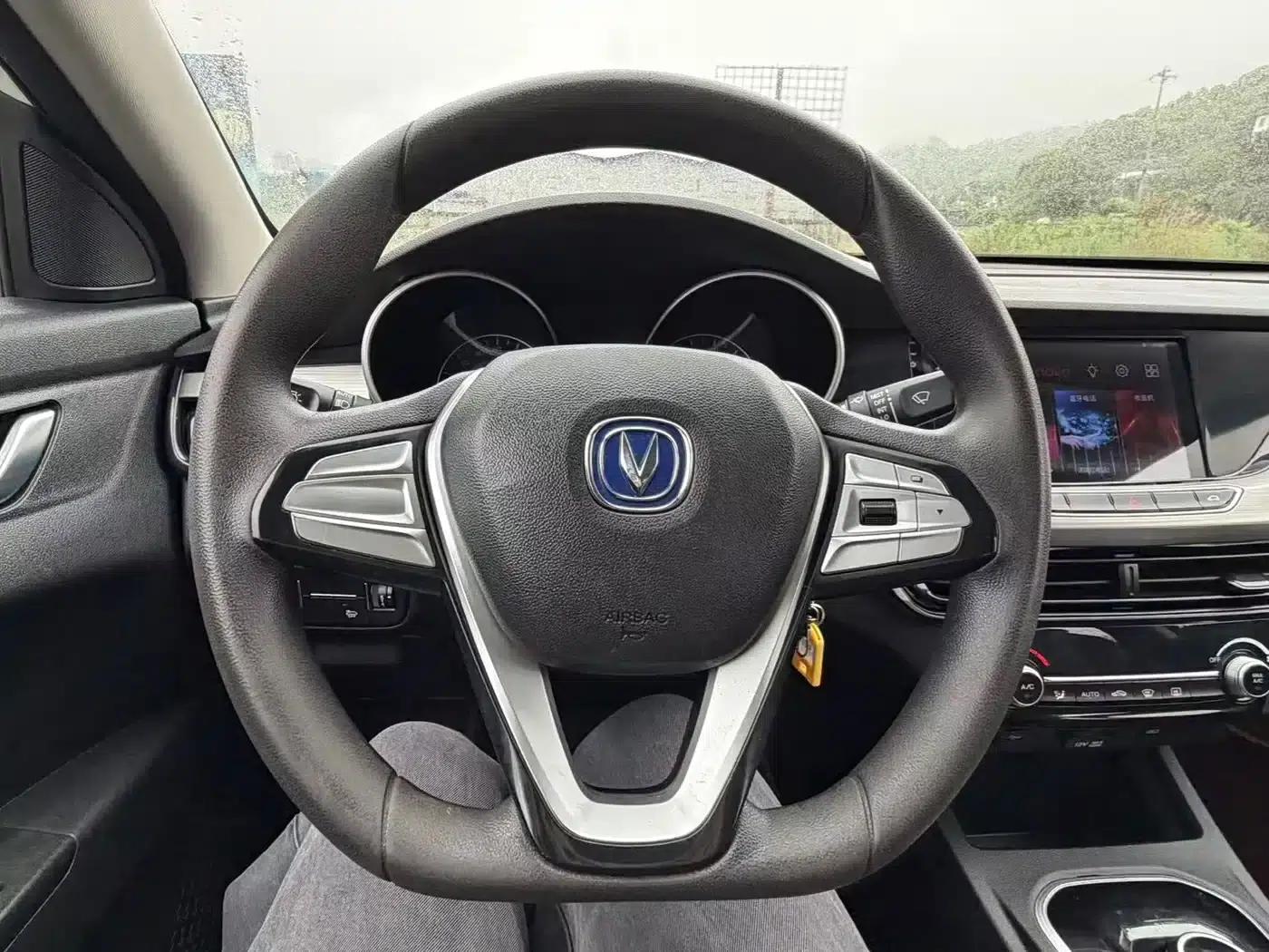 Changan Eado New Energy 2022 EV460 Smart Ride-Hailing Edition (Lithium Iron Phosphate) — миниатюра 12