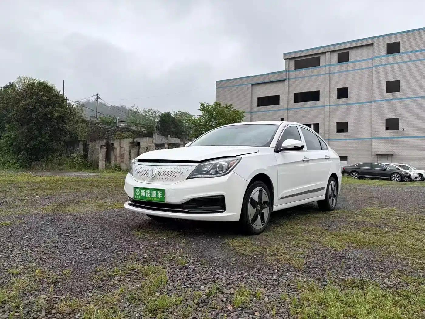 Changan Eado New Energy 2022 EV460 Smart Ride-Hailing Edition (Lithium Iron Phosphate) — миниатюра 5