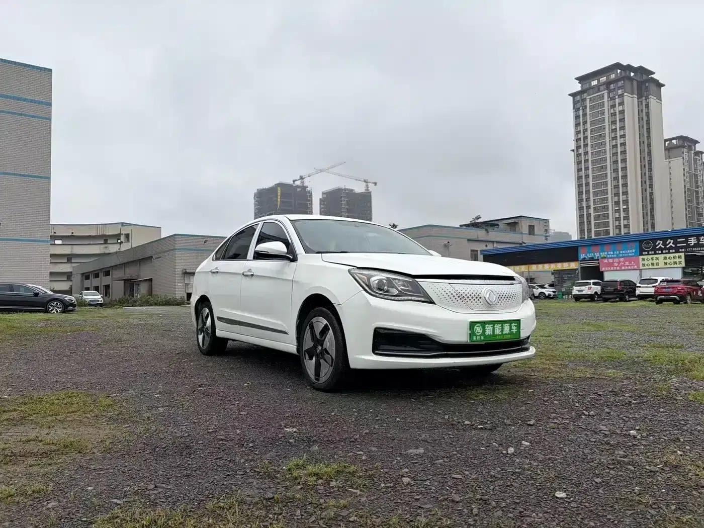 Changan Eado New Energy 2022 EV460 Smart Ride-Hailing Edition (Lithium Iron Phosphate) — миниатюра 6