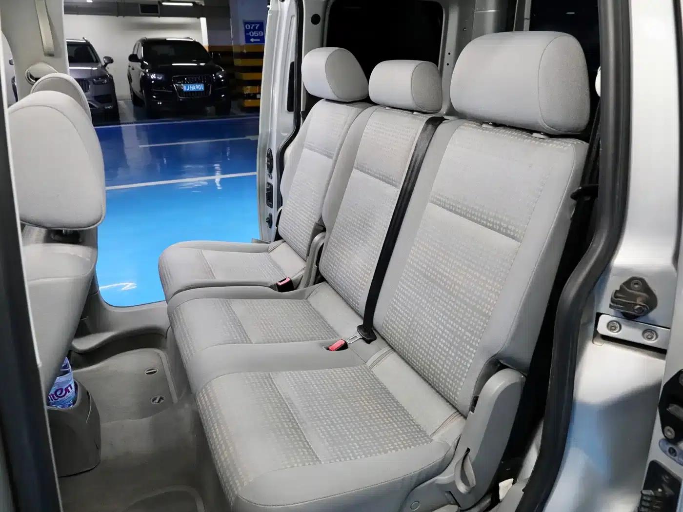 Caddy 2005 1.6L Comfort 5-seater — миниатюра 9