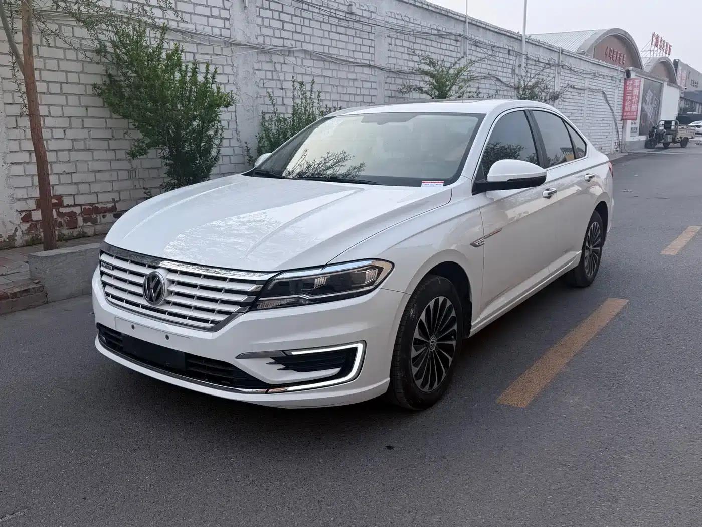 2019 Volkswagen Lavida EV Premium Edition — миниатюра 1
