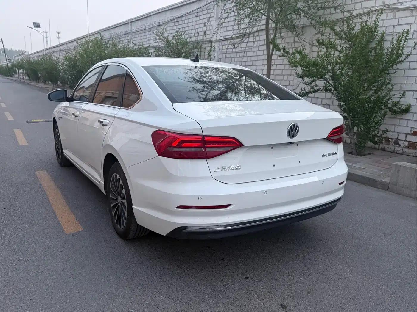 2019 Volkswagen Lavida EV Premium Edition — миниатюра 4