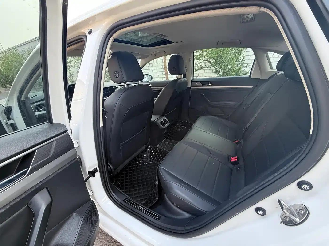 2019 Volkswagen Lavida EV Premium Edition — миниатюра 8