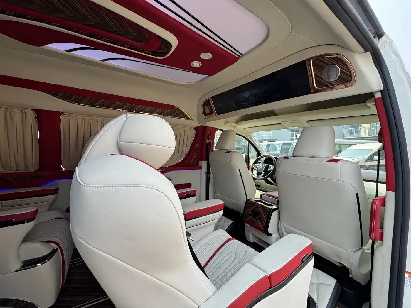 2021 HIACE 3.5L Automatic — миниатюра 13