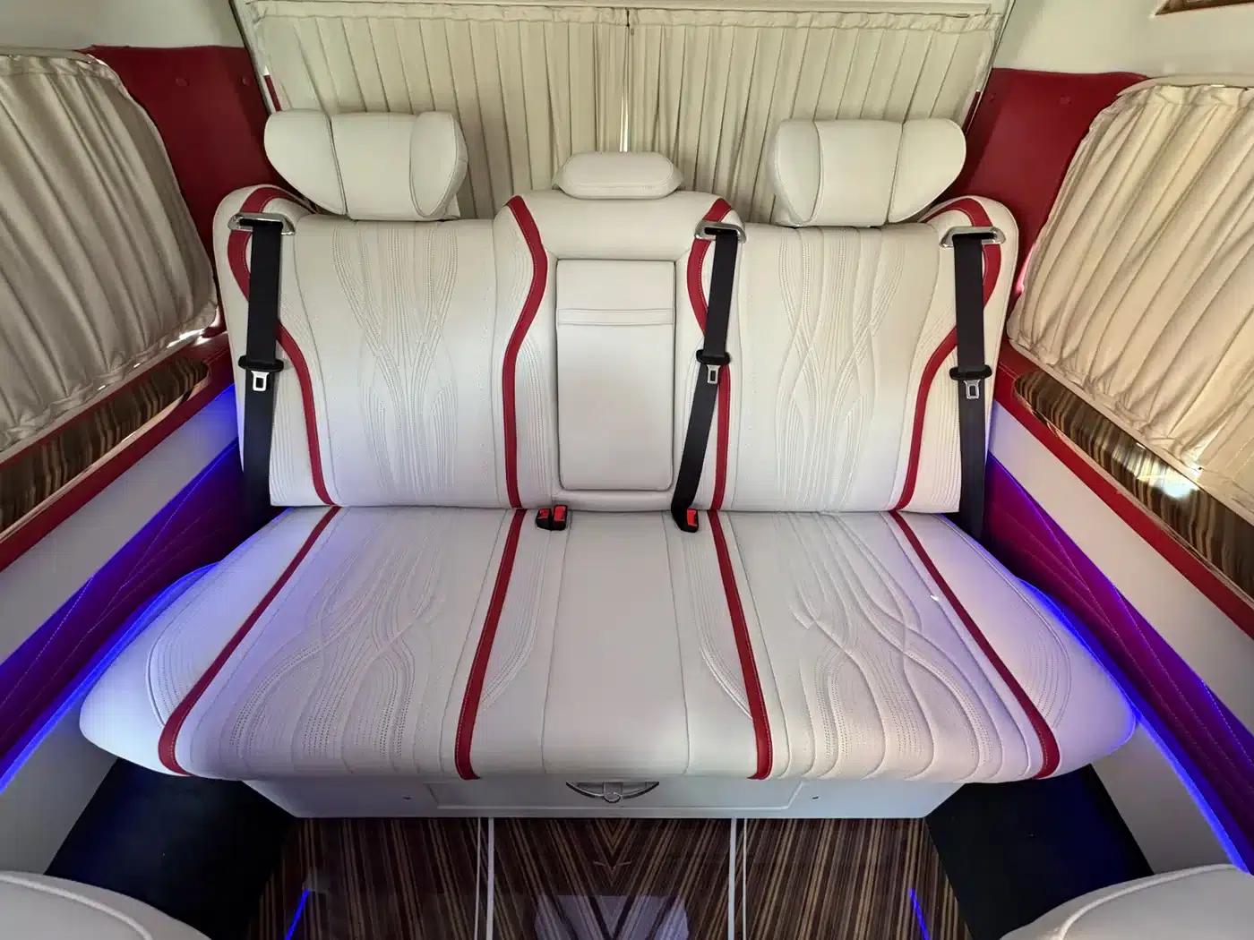2021 HIACE 3.5L Automatic — миниатюра 17