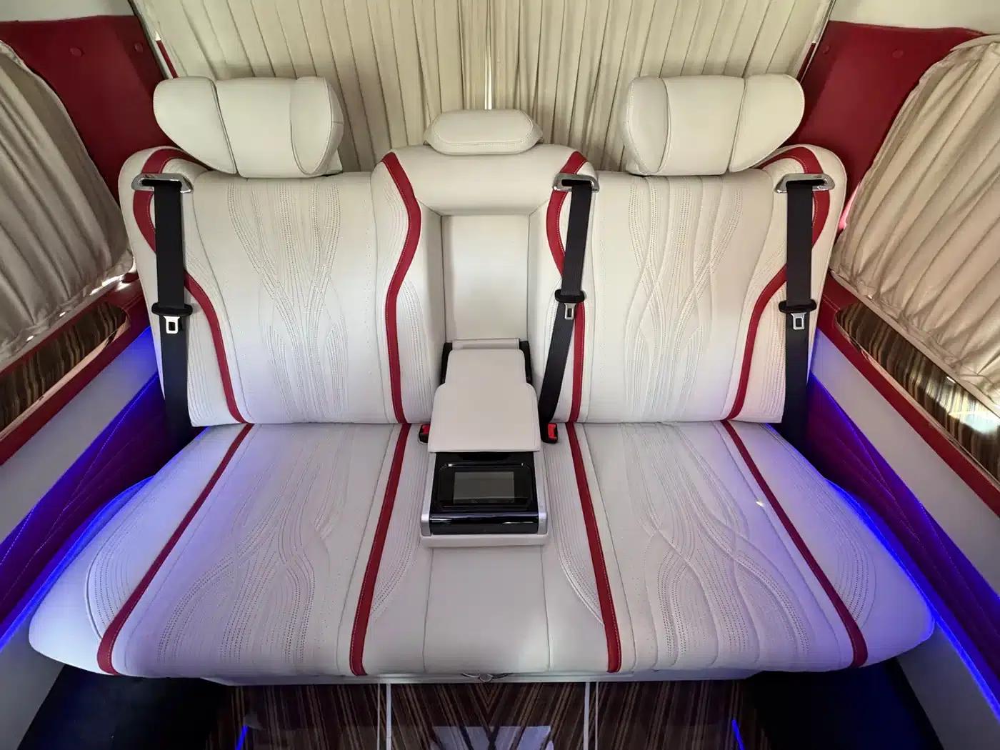 2021 HIACE 3.5L Automatic — миниатюра 18