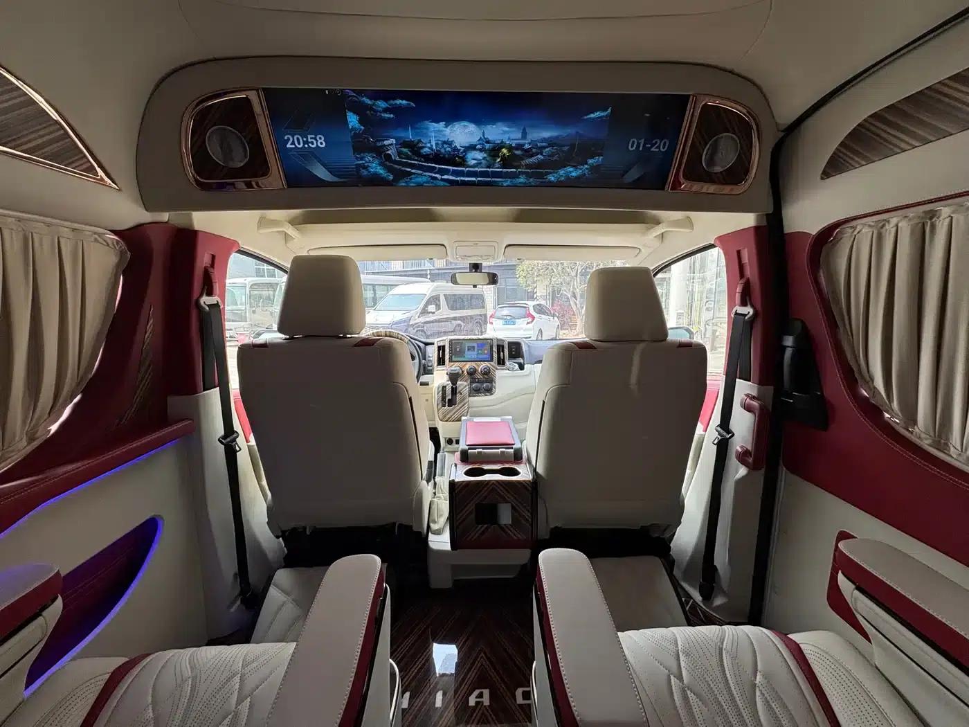 2021 HIACE 3.5L Automatic — миниатюра 21