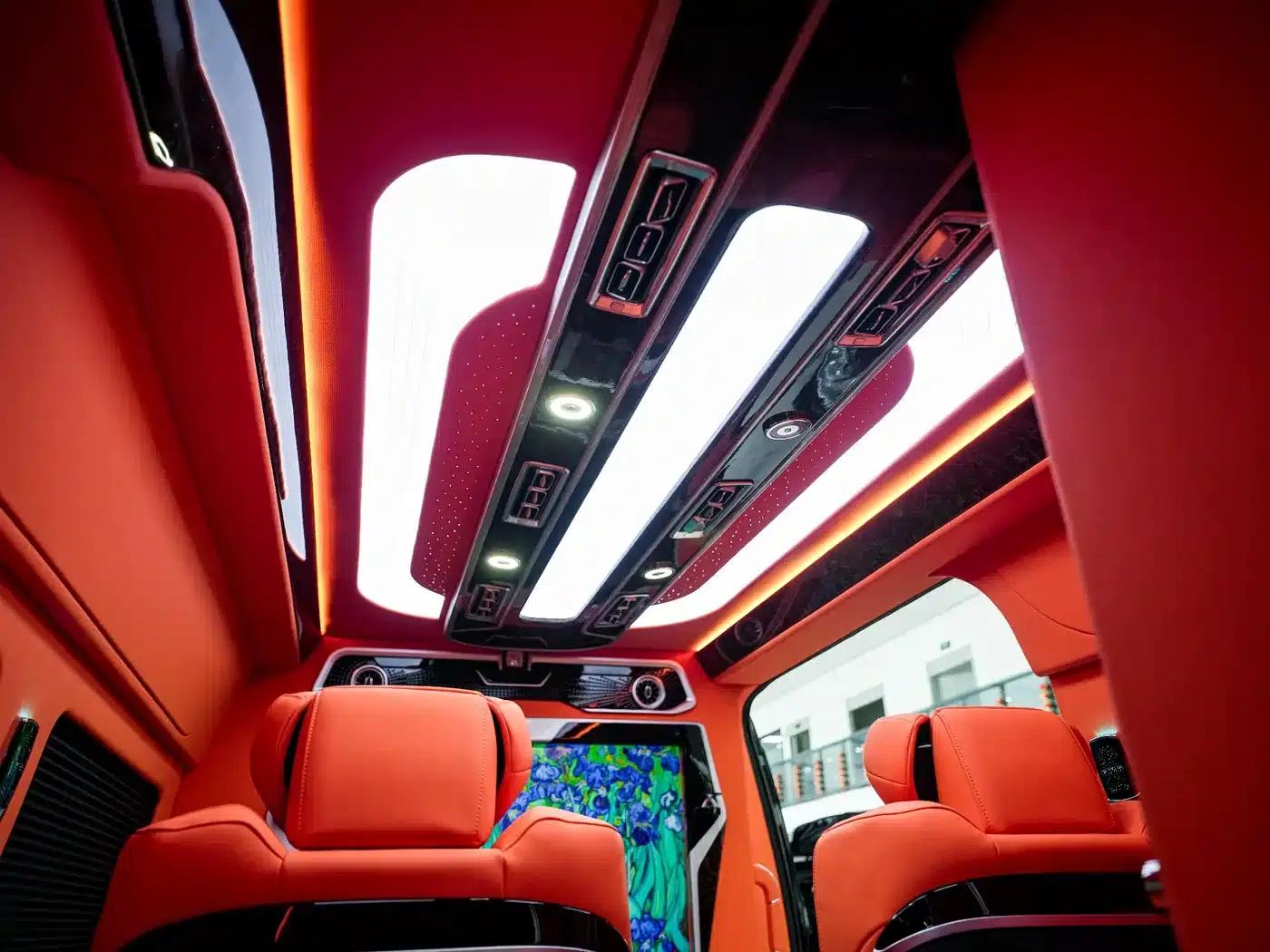 2025 HIACE 3.5L Automatic — миниатюра 14