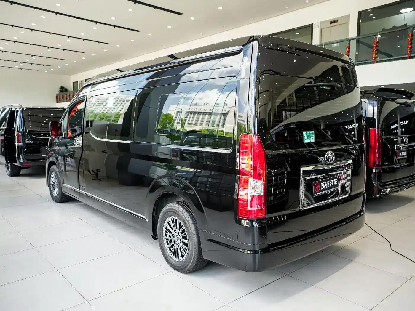 2025 HIACE 3.5L Automatic — миниатюра 18