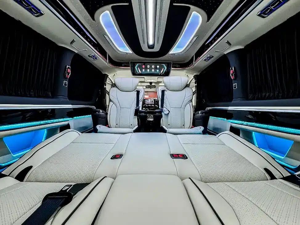 2025 HIACE 3.5L Automatic — миниатюра 10