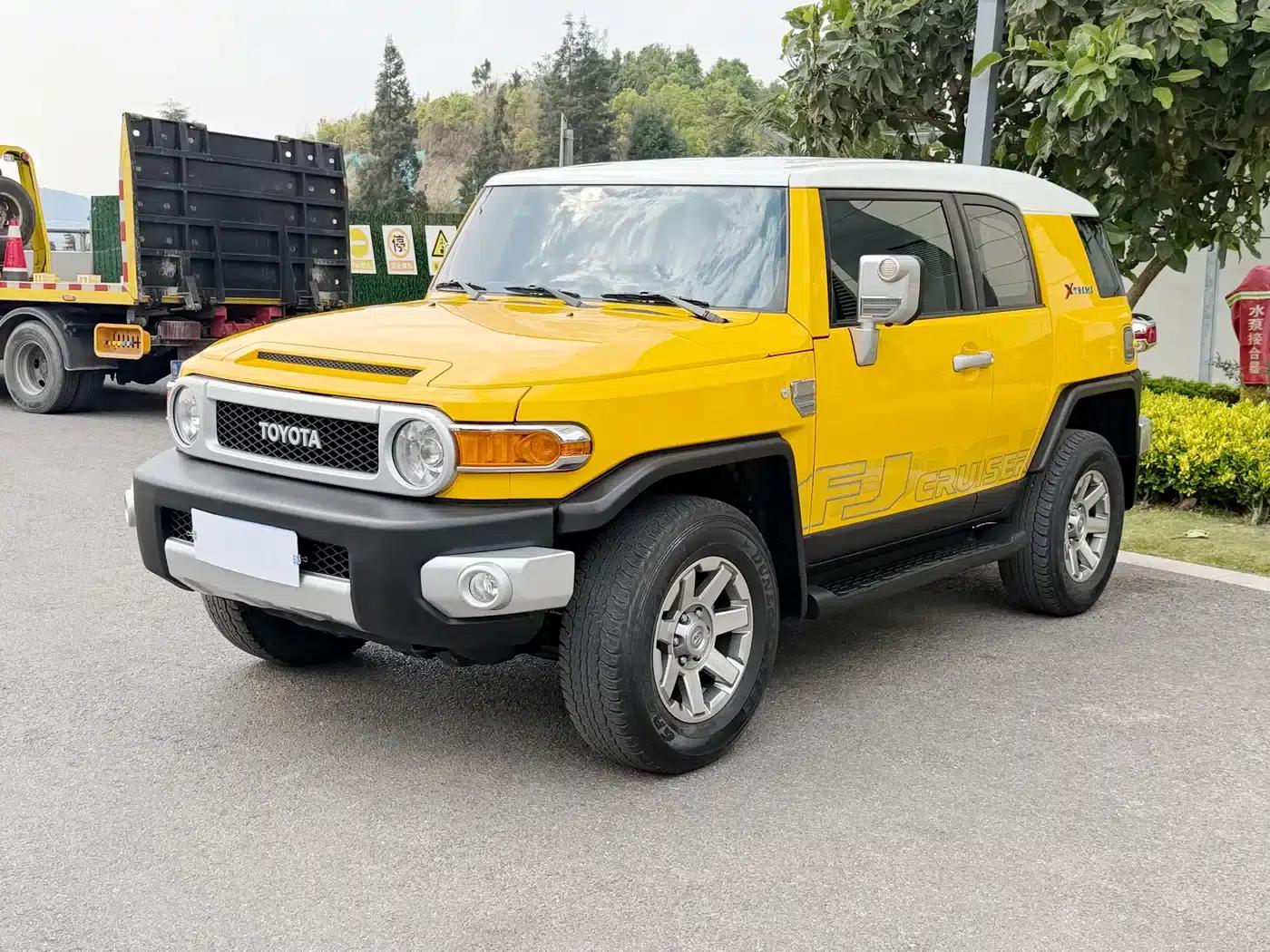 2019 FJ Cruiser 4.0L Automatic — миниатюра 1