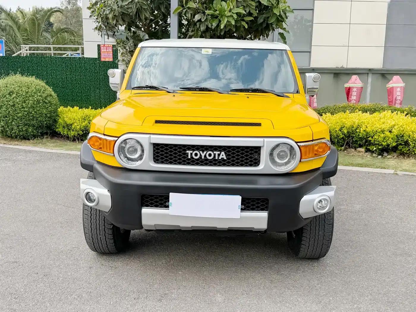2019 FJ Cruiser 4.0L Automatic — миниатюра 2