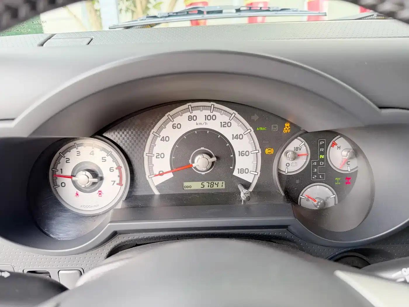 2019 FJ Cruiser 4.0L Automatic — миниатюра 11