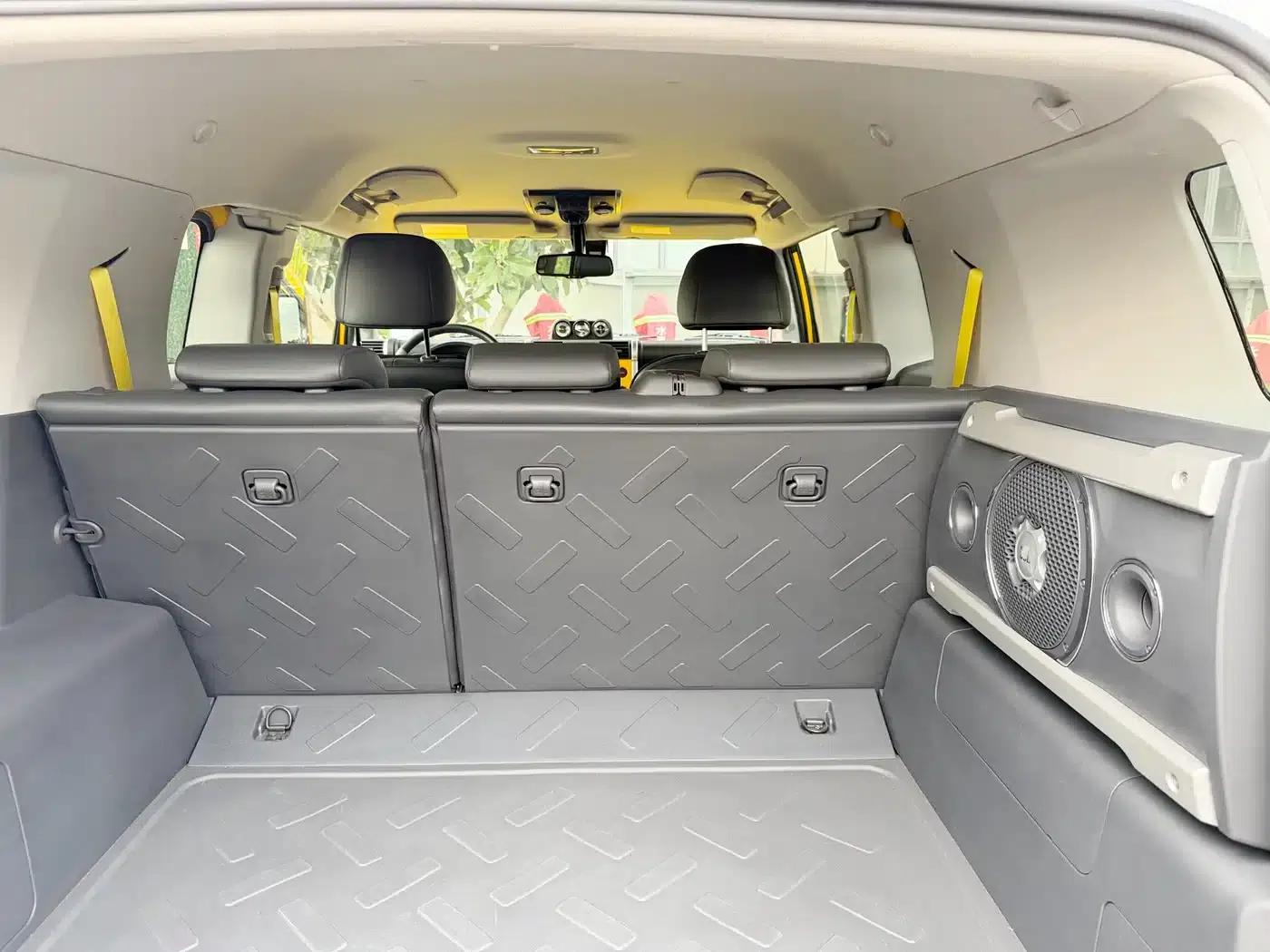 2019 FJ Cruiser 4.0L Automatic — миниатюра 15