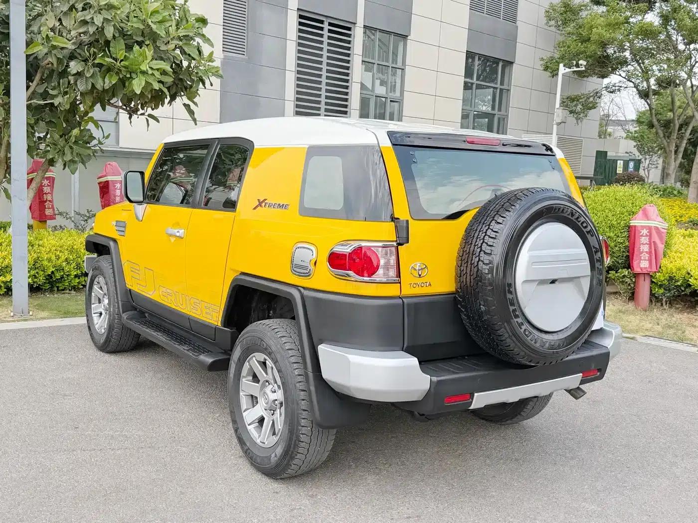 2019 FJ Cruiser 4.0L Automatic — миниатюра 17
