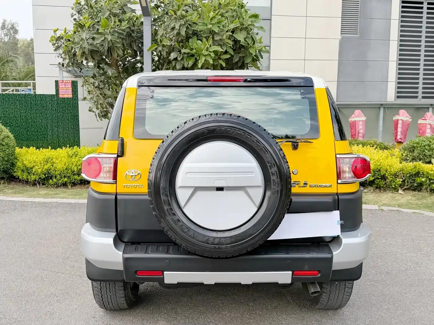 2019 FJ Cruiser 4.0L Automatic — миниатюра 18