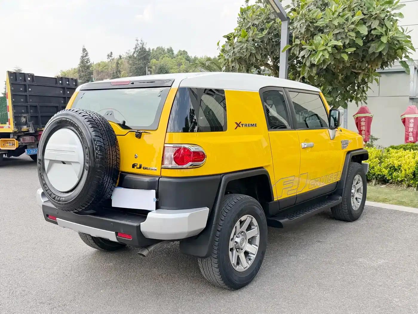 2019 FJ Cruiser 4.0L Automatic — миниатюра 19
