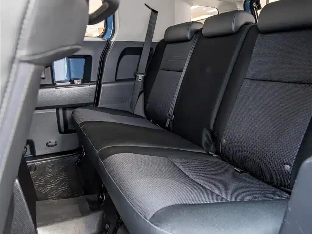 2019 FJ Cruiser 4.0L Automatic — миниатюра 16