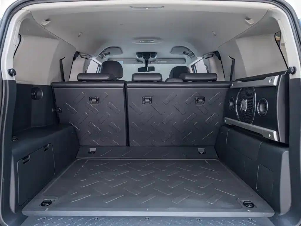 2019 FJ Cruiser 4.0L Automatic — миниатюра 10