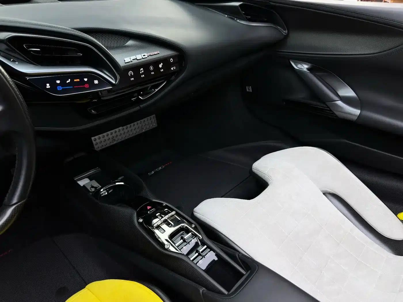 SF90 2021 3.9T V8 Spider — миниатюра 34