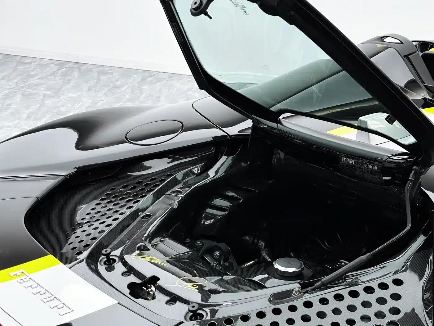 SF90 2021 3.9T V8 Spider — миниатюра 35