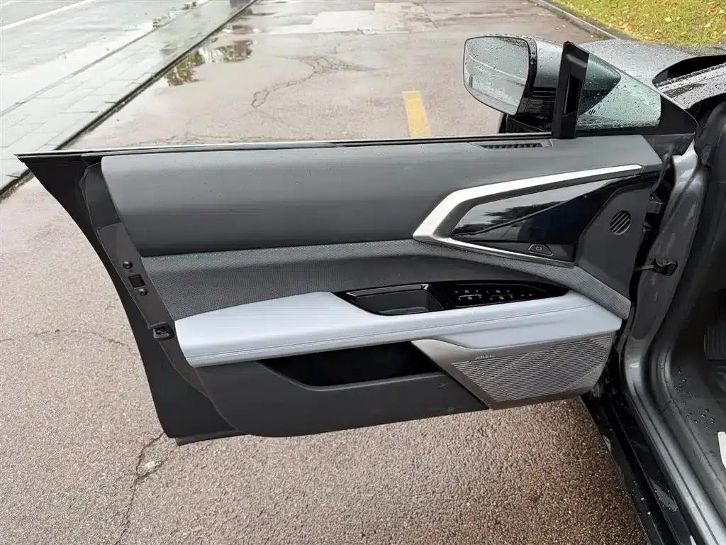 HiPhi Z 2023 Five-Seat Version — миниатюра 6