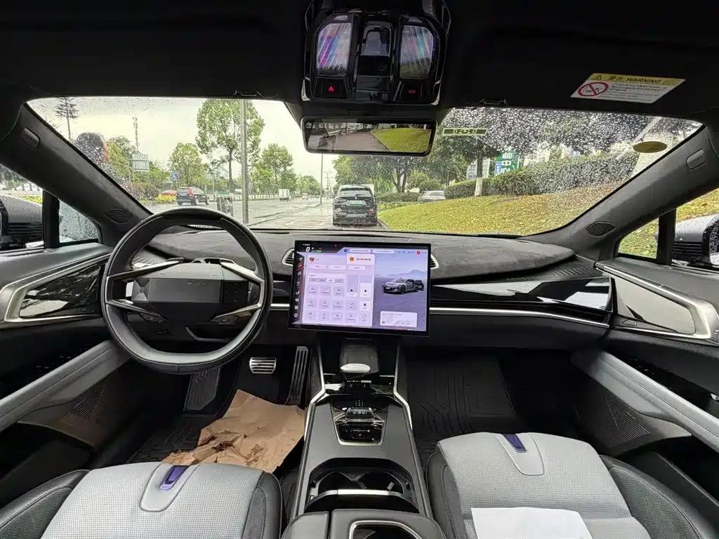 HiPhi Z 2023 Five-Seat Version — миниатюра 10