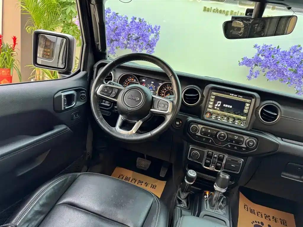 Gladiator 2022 3.6L Canadian Spec — миниатюра 14