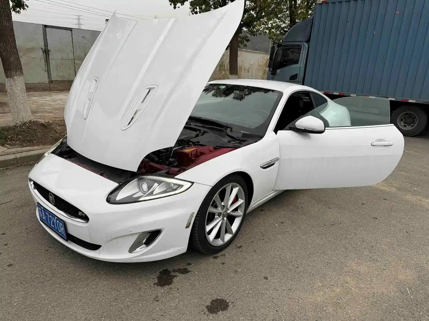 2012 Jaguar XK R 5.0L Supercharged Hardtop — миниатюра 4