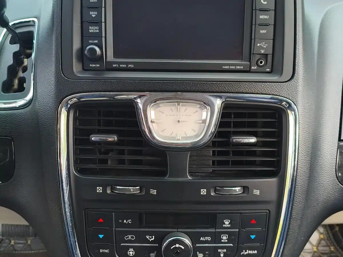 2014 Imported Grand Voyager 3.6L Comfort Edition — миниатюра 6