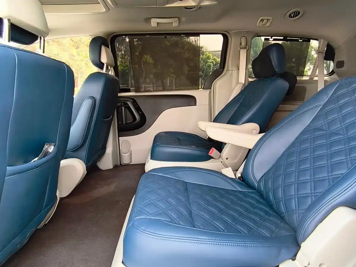 2014 Imported Grand Voyager 3.6L Comfort Edition — миниатюра 8