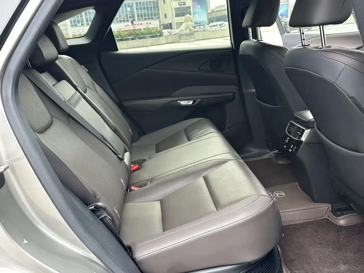 Lexus RX Hybrid 2023 450h+ AWD Enjoy Edition — миниатюра 14