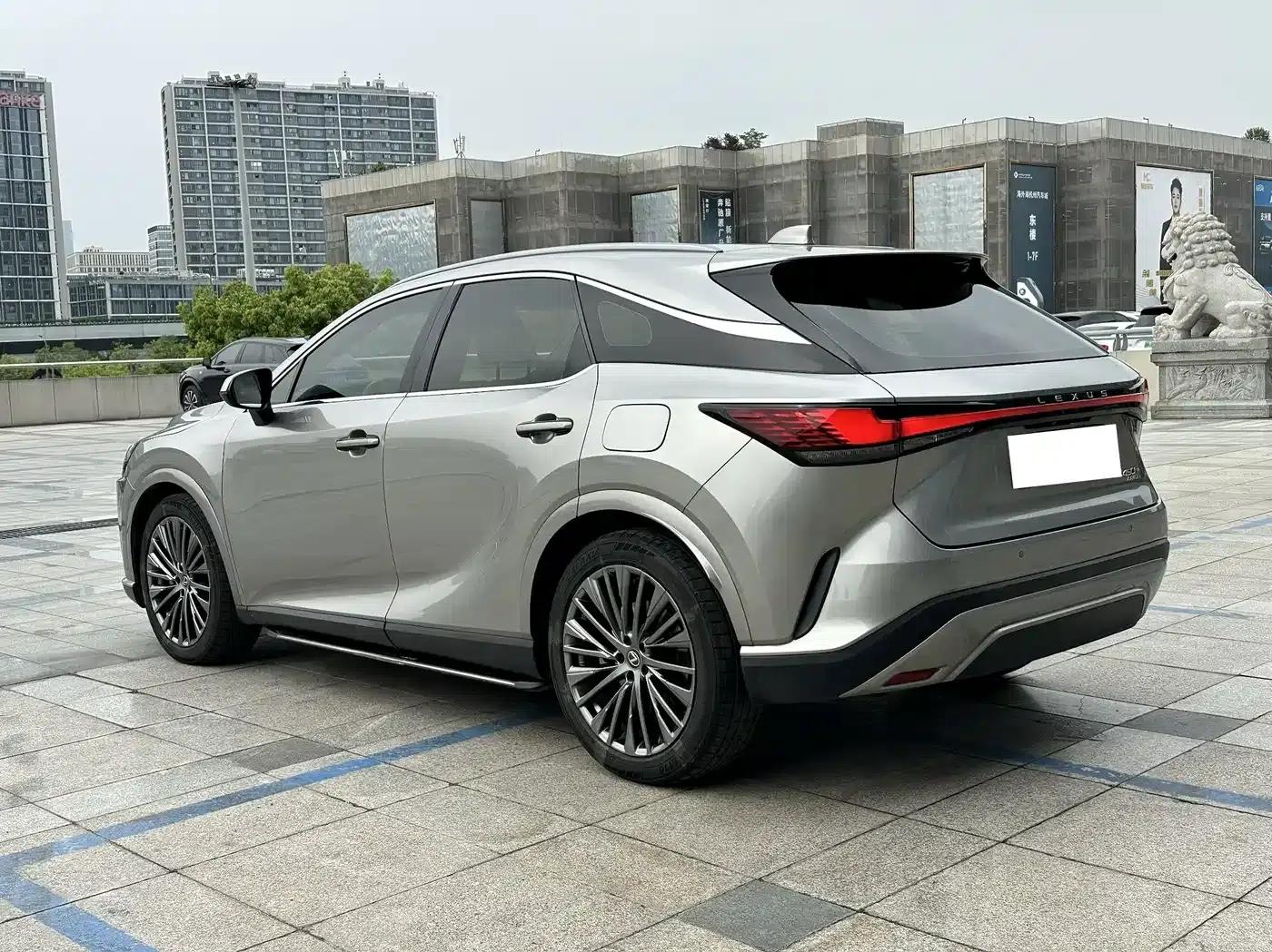 Lexus RX Hybrid 2023 450h+ AWD Enjoy Edition — миниатюра 7
