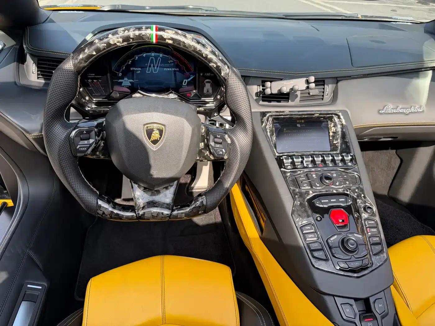 2013 Aventador LP 700-4 Roadster — миниатюра 14