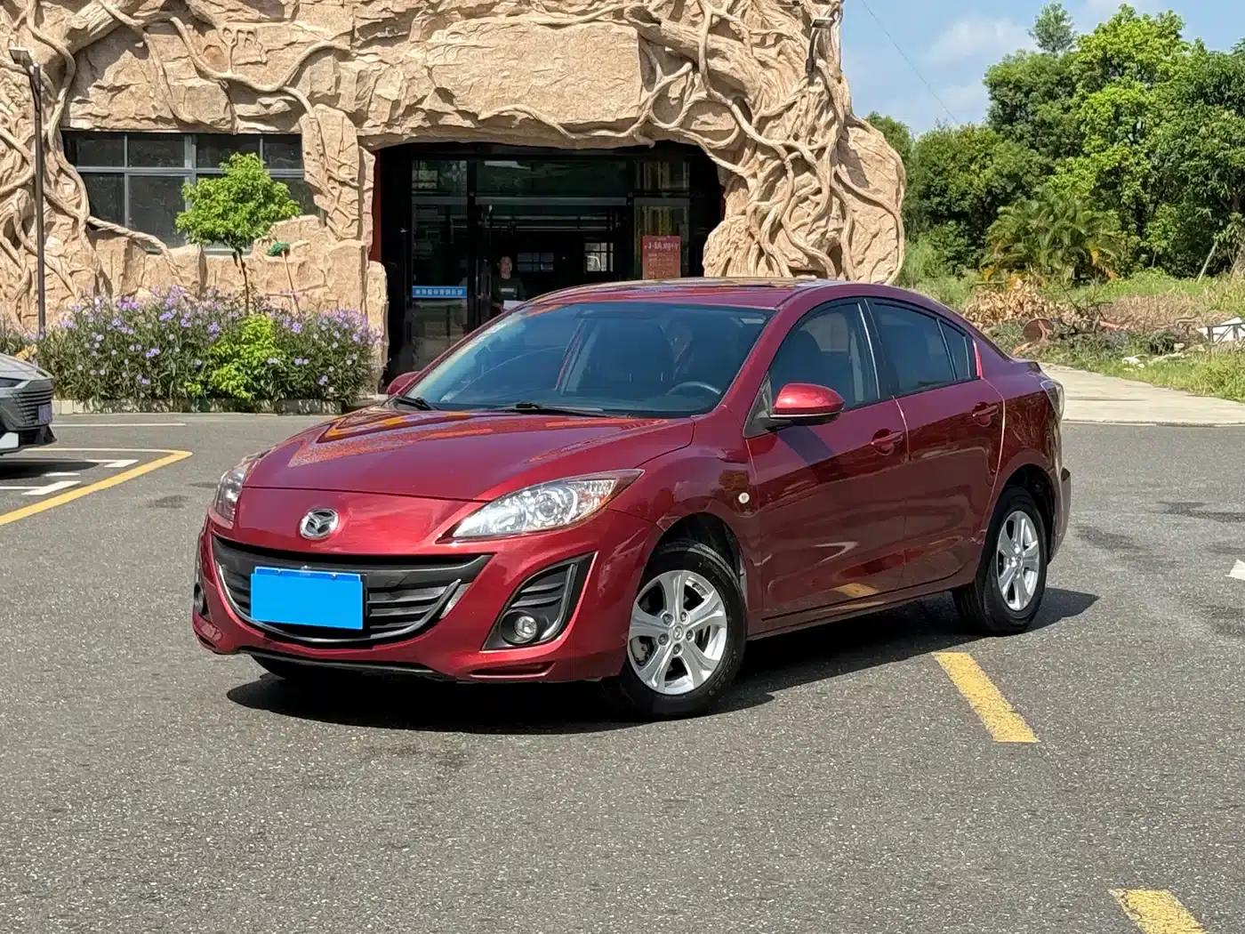 Mazda3 Axela 2015 Sedan 1.6L Automatic Elite — миниатюра 6