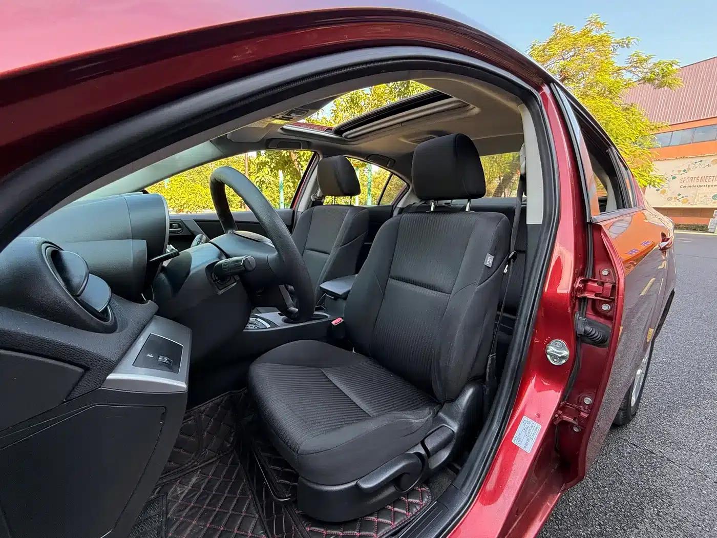 Mazda3 Axela 2015 Sedan 1.6L Automatic Elite — миниатюра 10