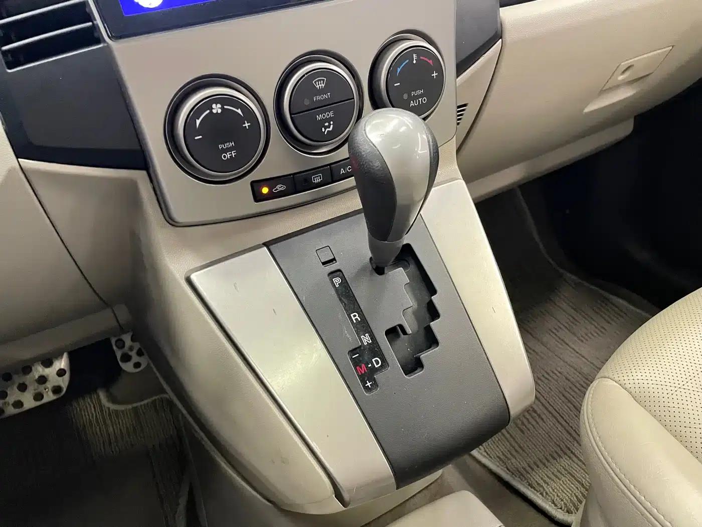 Mazda 5 2008 2.0 Automatic Luxury — миниатюра 29