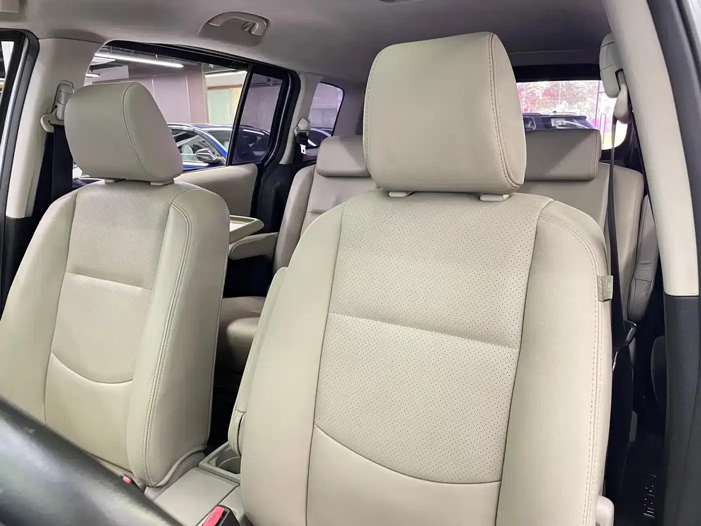 Mazda 5 2008 2.0 Automatic Luxury — миниатюра 30